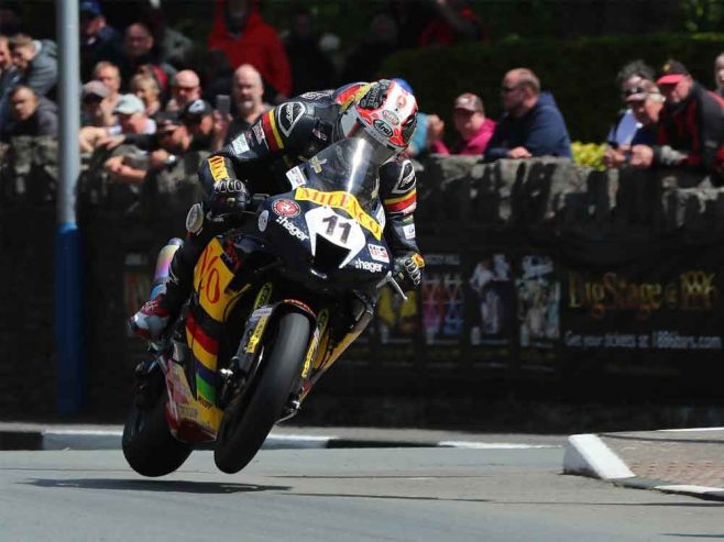 Dunlop tyres win every solo race at Isle of Man TT.