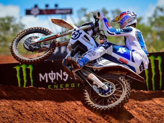 Dunlop Motorcycle Europe renews partnership with MXGP as Official Tire Partner.