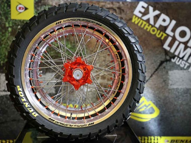 Dunlop Trailmax Raid permite a los pilotos aventureros explorar sin límites.