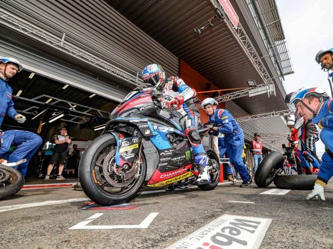 Dunlop tires chosen by top teams from Europe and Japan for Suzuka 8 Hours.